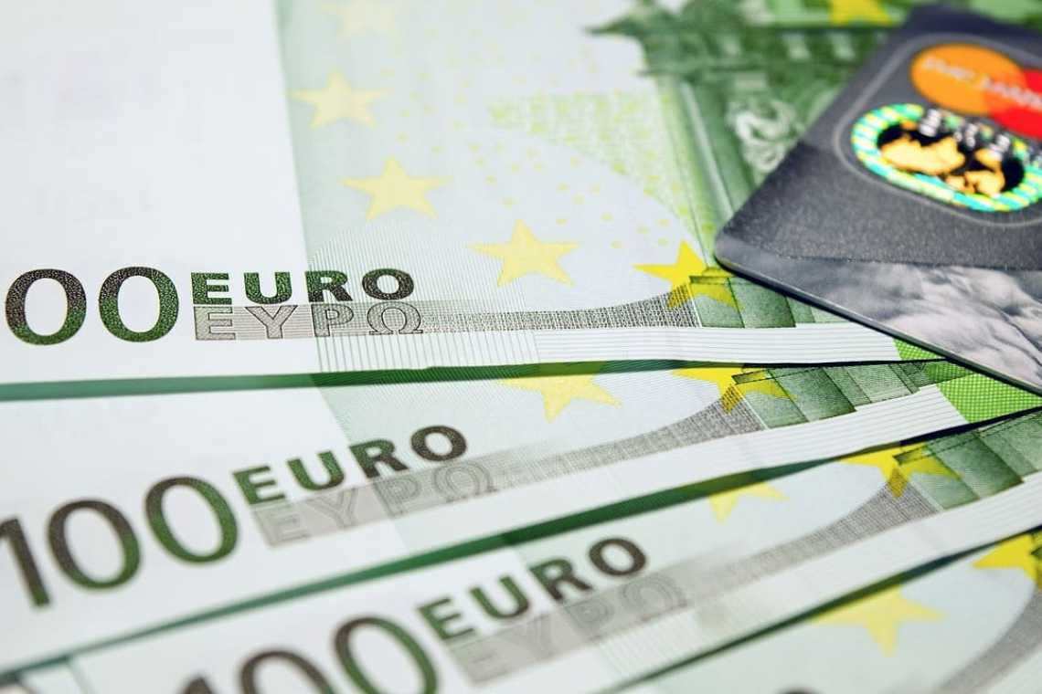 Nou scandal &icirc;n Parlamentul UE: 13 francezi cercetați pentru deturnare de fonduri publice