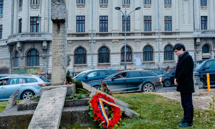 nicusor-dan_medium Știri Interne
