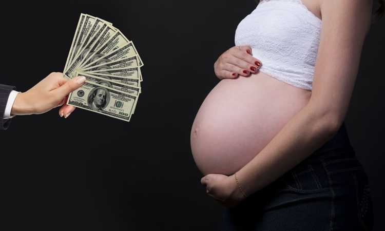 mama-surogat_medium Știri Externe