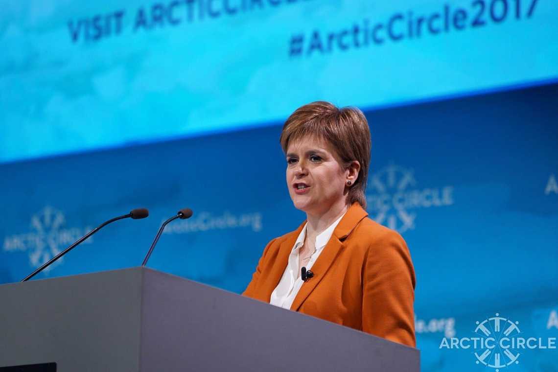 BOOM: Fostul premier scoțian Nicola Sturgeon a fost arestat!