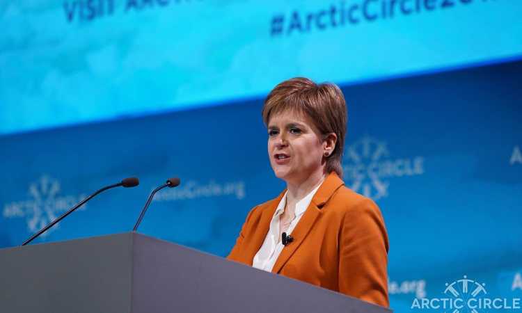 Nicola_Sturgeon_medium Știri Externe